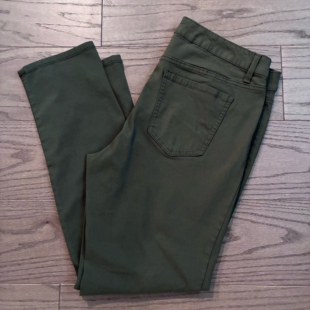 skinny jeans Army Olive Green by Simply Emma EUC